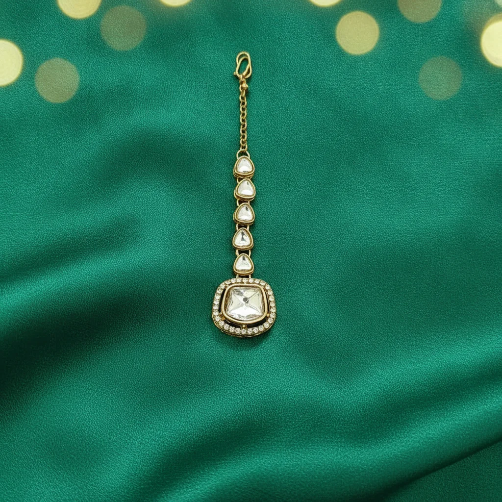 Royal Radiance Kundan Maang Tikka