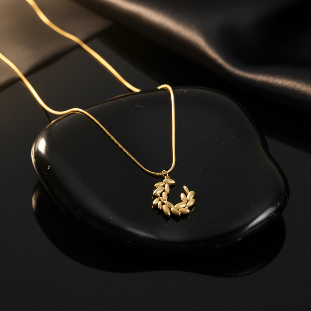 Gilded Laurel Wreath Necklace
