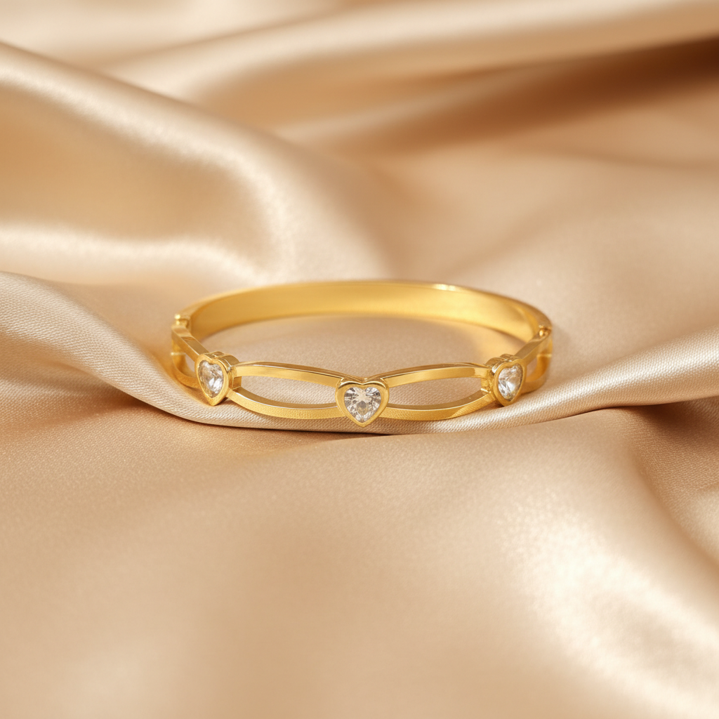 Amour Infinite Heart Bangle