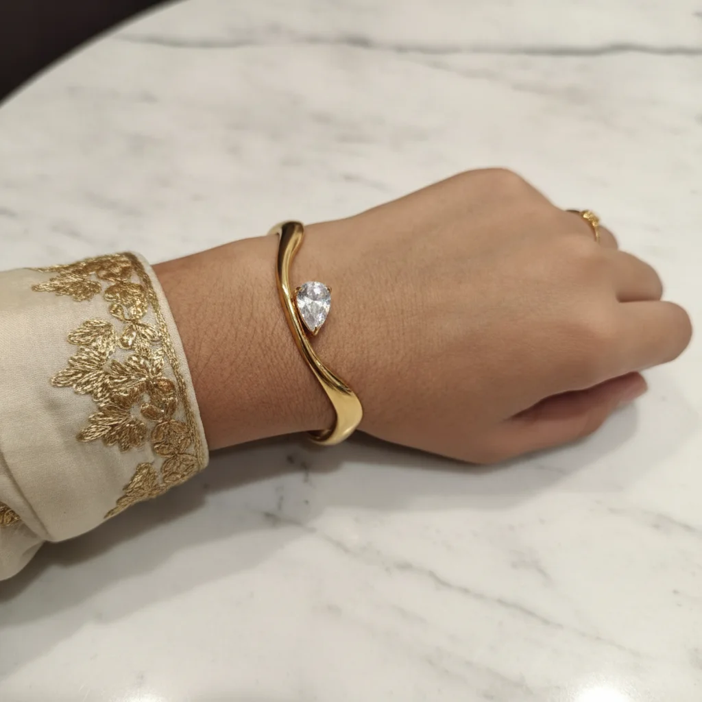 Luminous Teardrop Anti-Tarnish Cuff