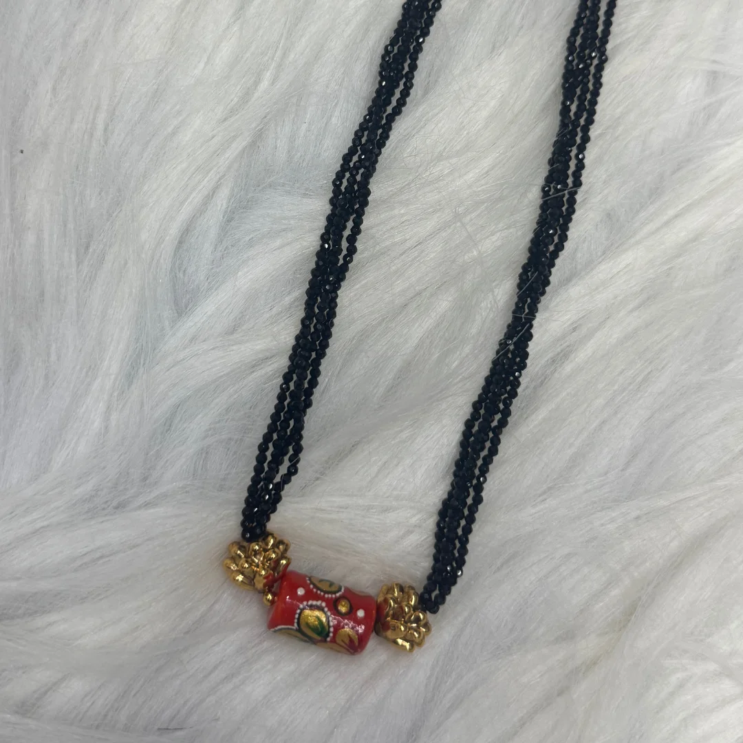 Crimson Bloom Heritage Chain - View 4