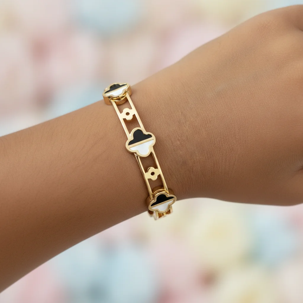 Clover Charm Kids Bangle