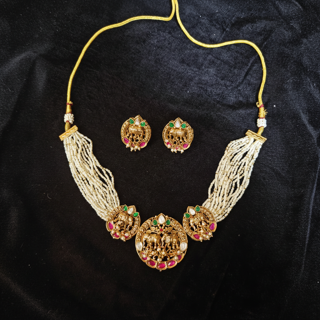 Gajraj Heritage Pearl Medallion Set - View 2